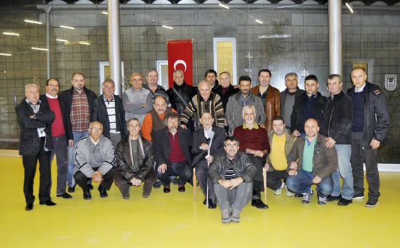 Lüleburgaz Veteranlar Spor Kulübü'nden Plaket