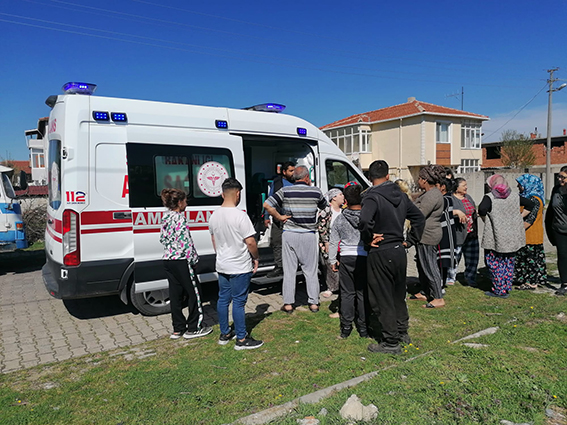 Balkondan düşen çocuk yaralandı