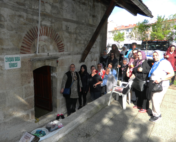 Zindan Baba Türbesi’ne yerli Turist akını