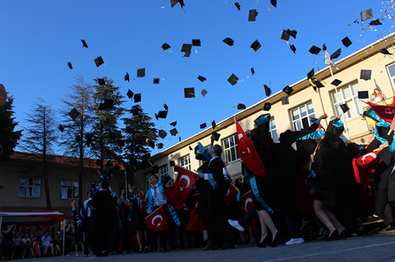 Lüleburgaz Lisesi 59.mezunlarını uğurladı