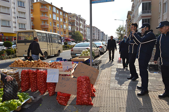 Lüleburgaz'da seyyar satıcılar denetlendi