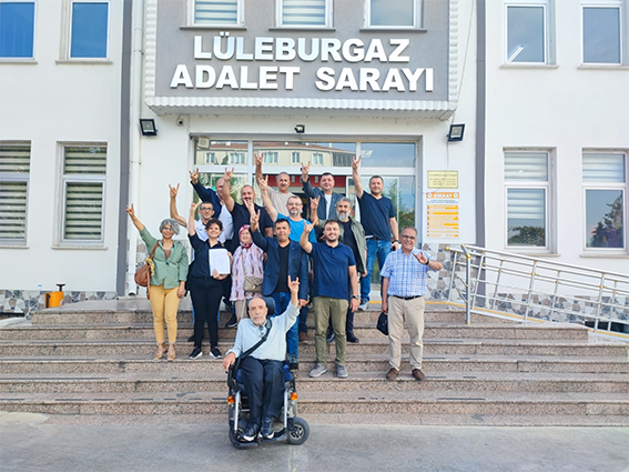 Tacettin Altay mazbatasını aldı