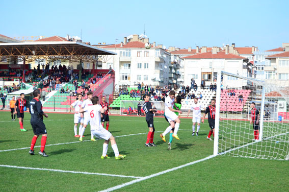 Lüleburgazspor – Yıldırımspor : 4-1