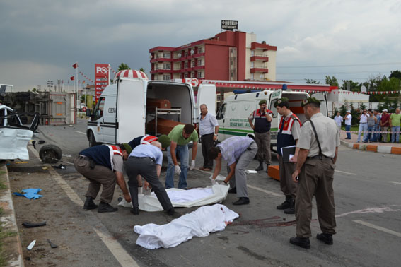 Büyükkarıştıran’da katliam gibi kaza