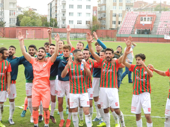 Lüleburgazspor Bigaspor’u liderlikten etti