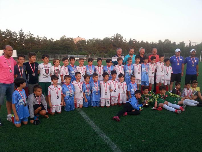 U11 Şampiyonu Lüleburgaz Atletikspor oldu