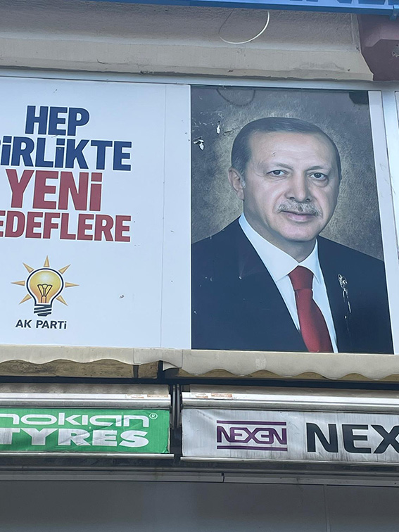 AK Parti Lüleburgaz İlçe Başkanlığı’na saldırı