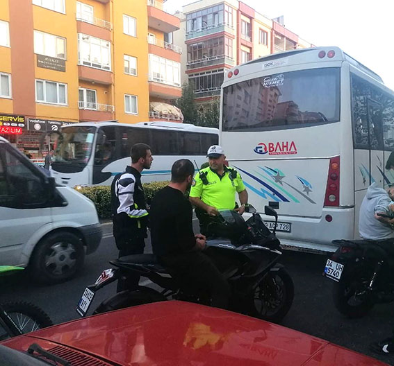 Lüleburgaz'da motosiklet sürücülerine yönelik denetimler hız kesmeden devam ediyor!