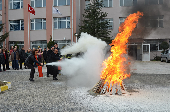 Tahliye ve Yangın Söndürme” tatbikatı yapıldı