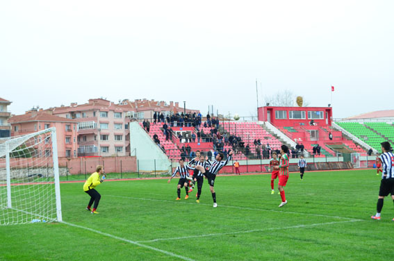 Lüleburgazspor tek golle 3 puan aldı