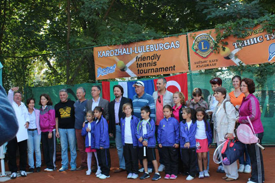 Lüleburgaz Tenis Kulübü yurtdışından  döndü