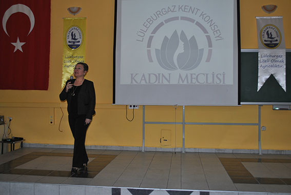 Kadın Meclisi tasarruf gününde konferans verdi