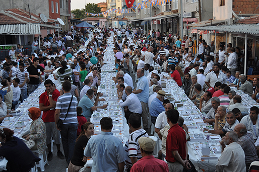 Altıyol’da görkemli iftar