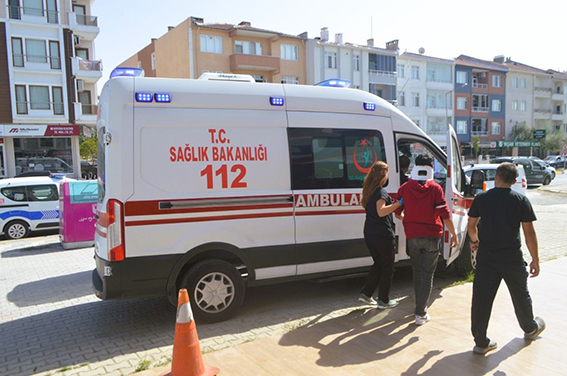 Lüleburgaz'da trafik kazası; 2 lise öğrencisi yaralı