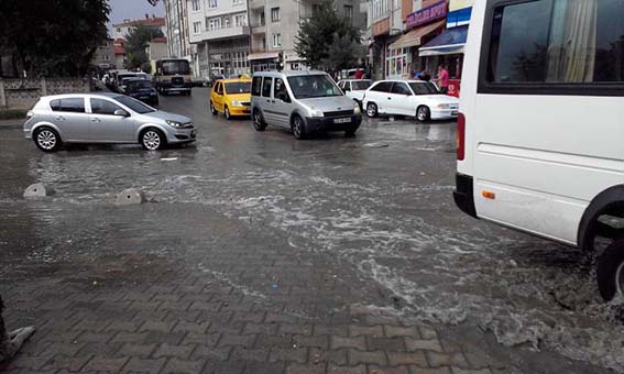 Ekin Atölyesi önü Sırat Köprüsü’ne döndü