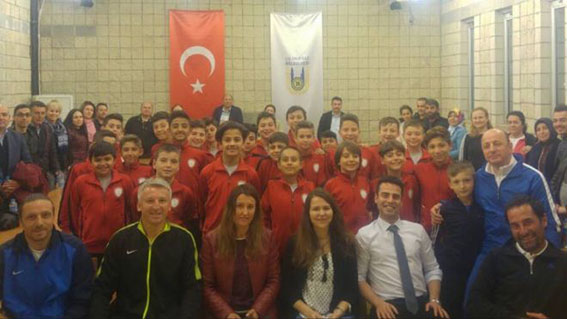 Lüleburgaz Atletik sporcularına sağlık semineri verildi