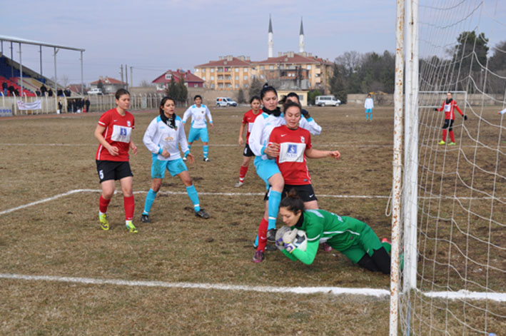 Kızlarımız son dakika da kaybetti