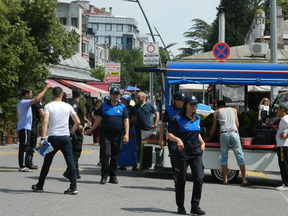 Seyyarlar arasında kavga çıktı