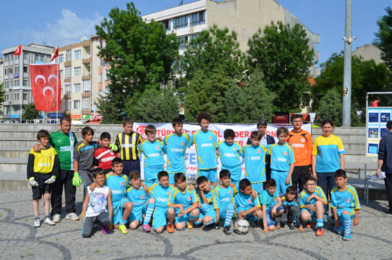 Futbol tanıtıldı