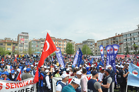 Lüleburgaz’da 1 Mayıs coşkusu