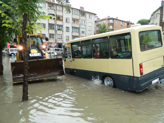 Lüleburgaz yine sele teslim