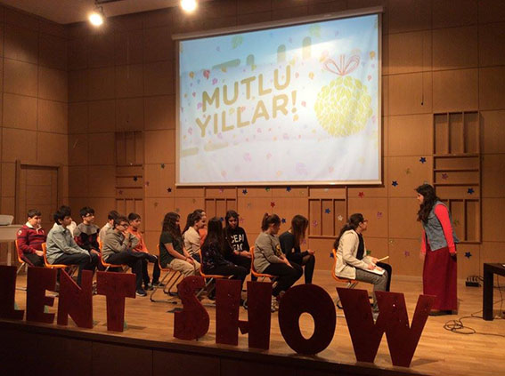 Doğa ortaokulu öğrencileri ‘Talent Show’ hazırladı