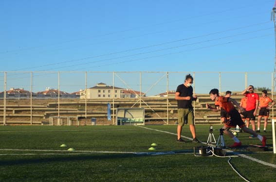  LYFA’da futbolculara akademik dokunuş 