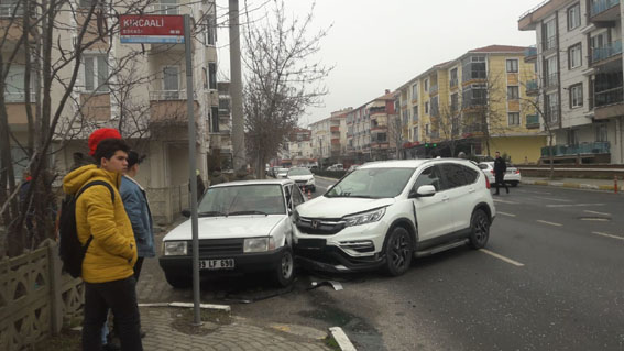 Lüleburgaz’da  yaralamalı trafik kazası