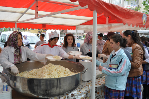 3 bin kişiye pilav ayran