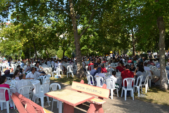 Halebak, mahalleliyle kahvaltıda buluştu