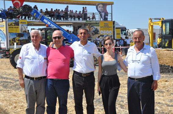 ‘New Holland İş Makineleri Tatbikat Turu’ düzenlendi