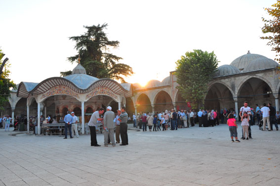 Hacı adayları uğurlandı