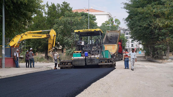 Yollarda çalışmalar sürüyor