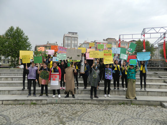 Lüleburgaz Lisesi Doğa için yürüdü