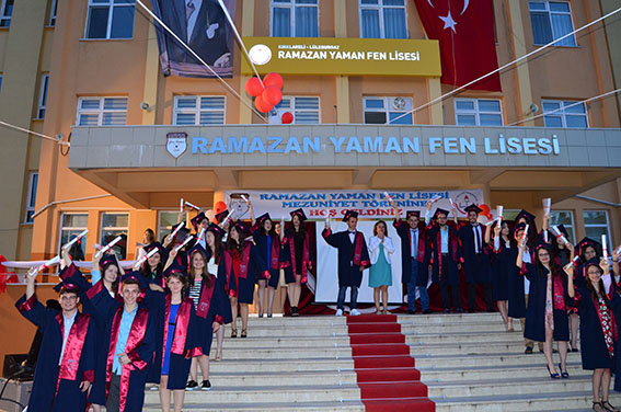 Ramazan Yaman Fen Lisesi mezunlarını uğurladı