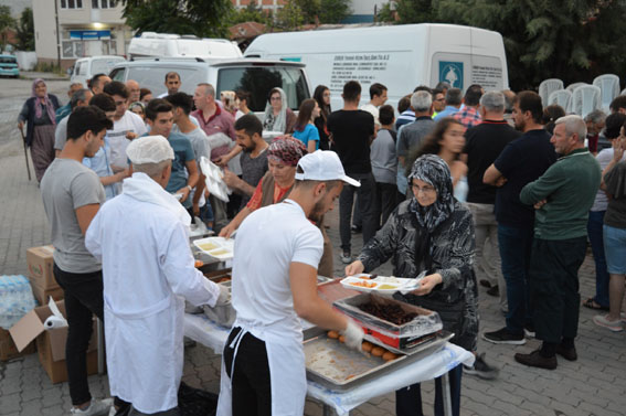 Cumhuriyet Mahallesi Girişimcileri ’nden iftar