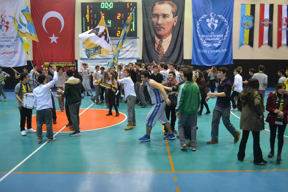 Derbide gülen “Lüleburgaz Lisesi” 62-21