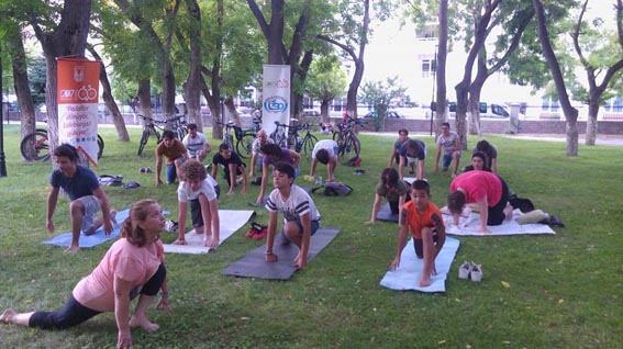 Gençlik parkında nefes alma eğitimi verildi