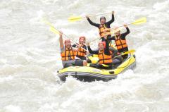 Fatih Koleji velileri rafting heyecanı yaşadı