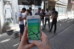 Pokemon GO çılgınlığı Lüleburgaz’ı sardı 