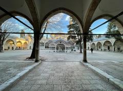 Sokullu Cami cemaati başıboş kişilerin sorumsuz tavırlarından şikayetçi