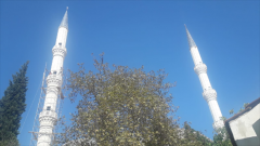 Kurtuluş Camiinin ikinci minaresi tamamlandı